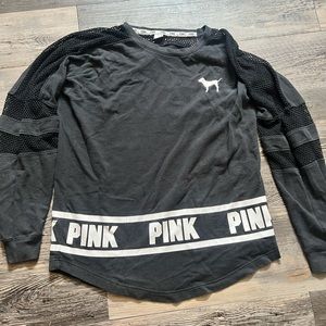 Pink sweatshirt with fishnet